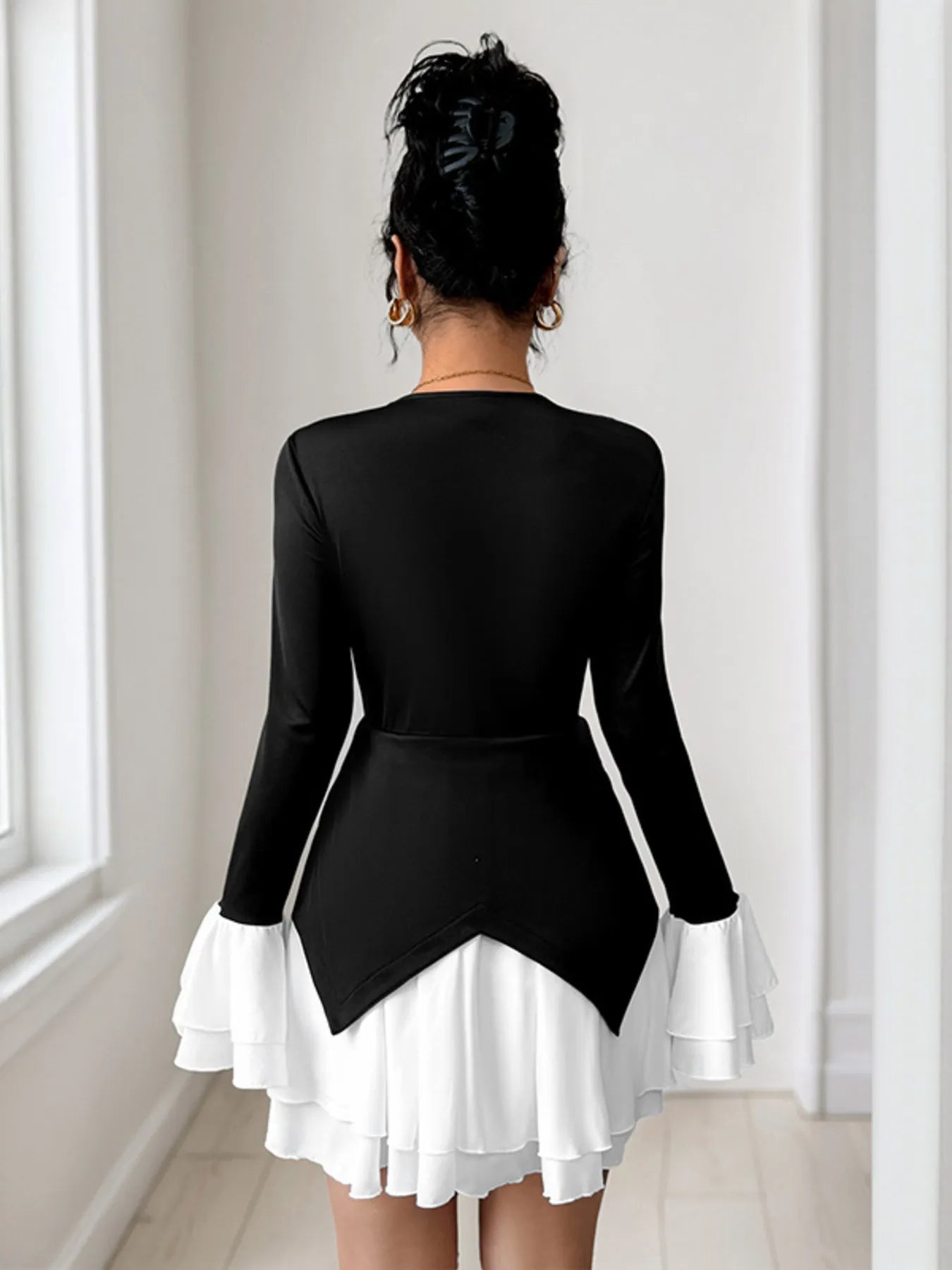 Two Tone V-Neck Long Sleeve Mini Dress.